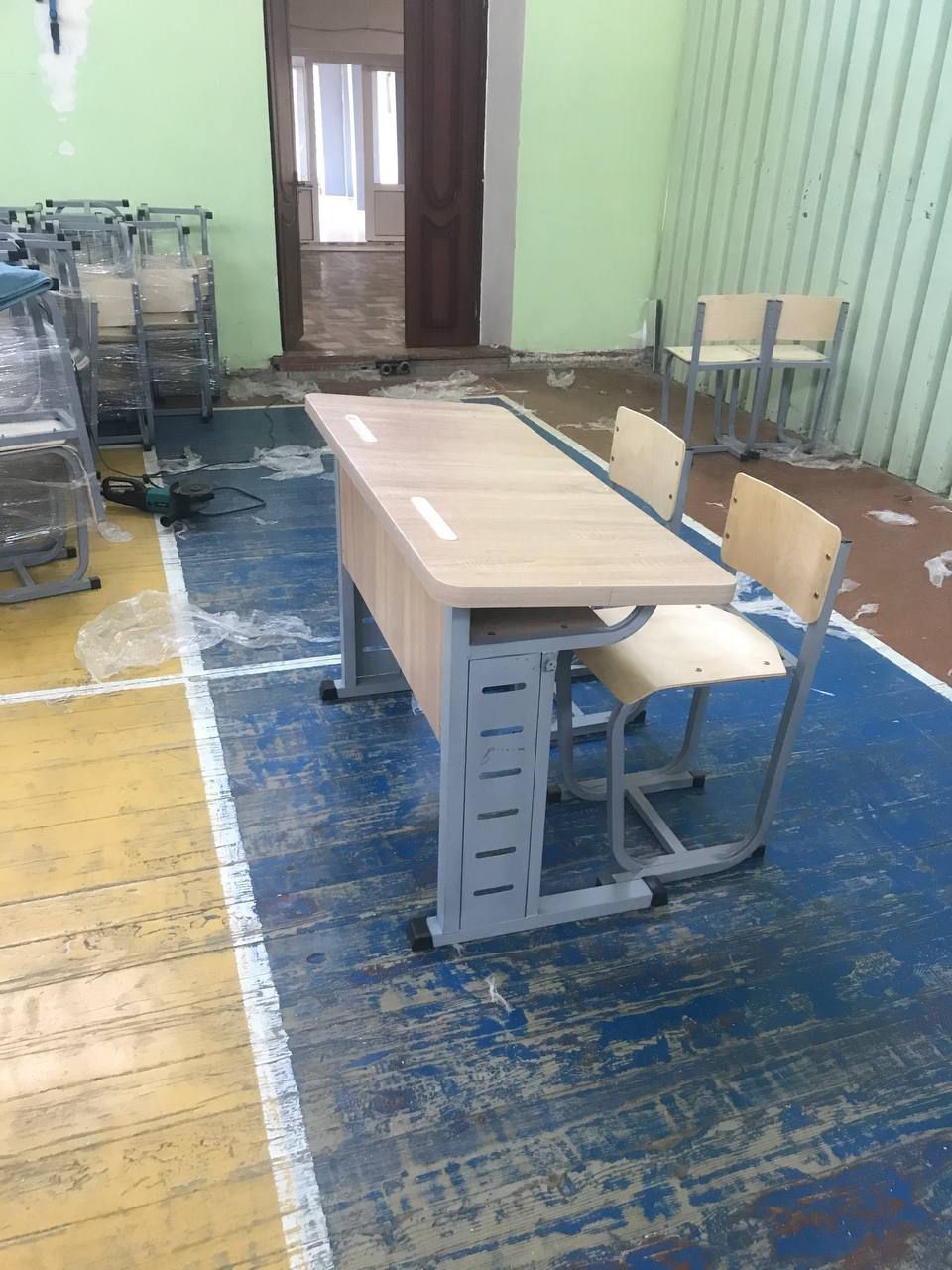 Парта укув марказлар учун ва мактаблар учун заказга тайёрланади метал