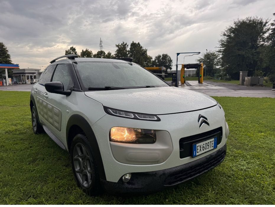 Citroen C4 Cactus  2015 Automat 1.6 disel