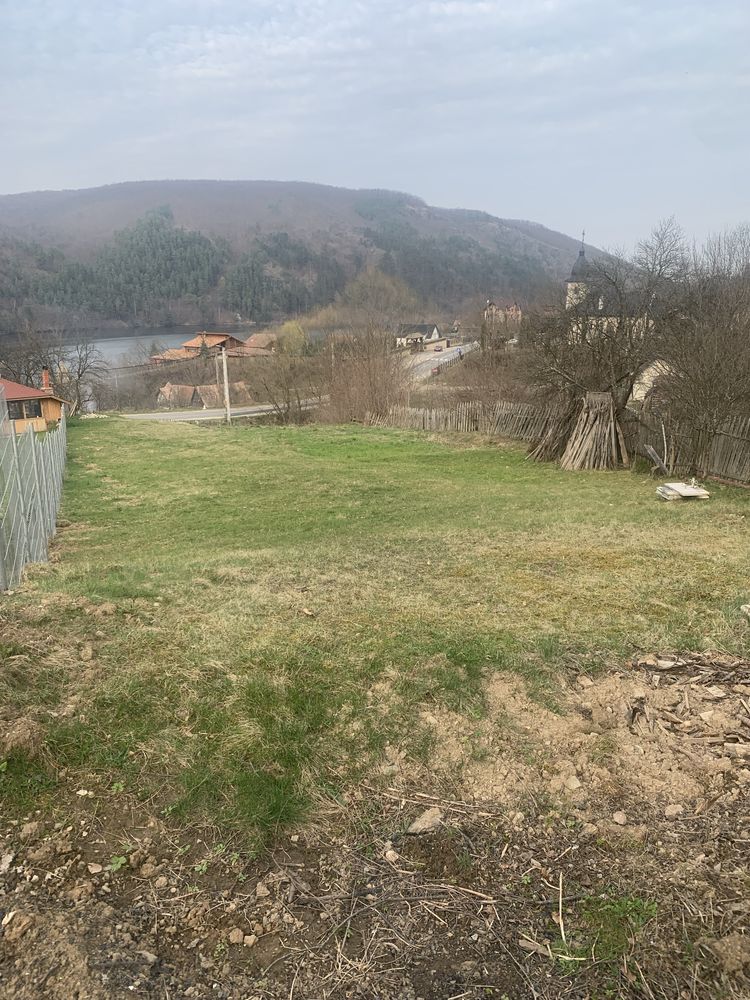 Vand teren intravilan la 2 minute de lac in Somesu Cald