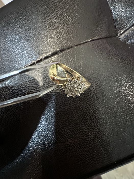 Продам золото кольцо 4,7 гр, производство россия