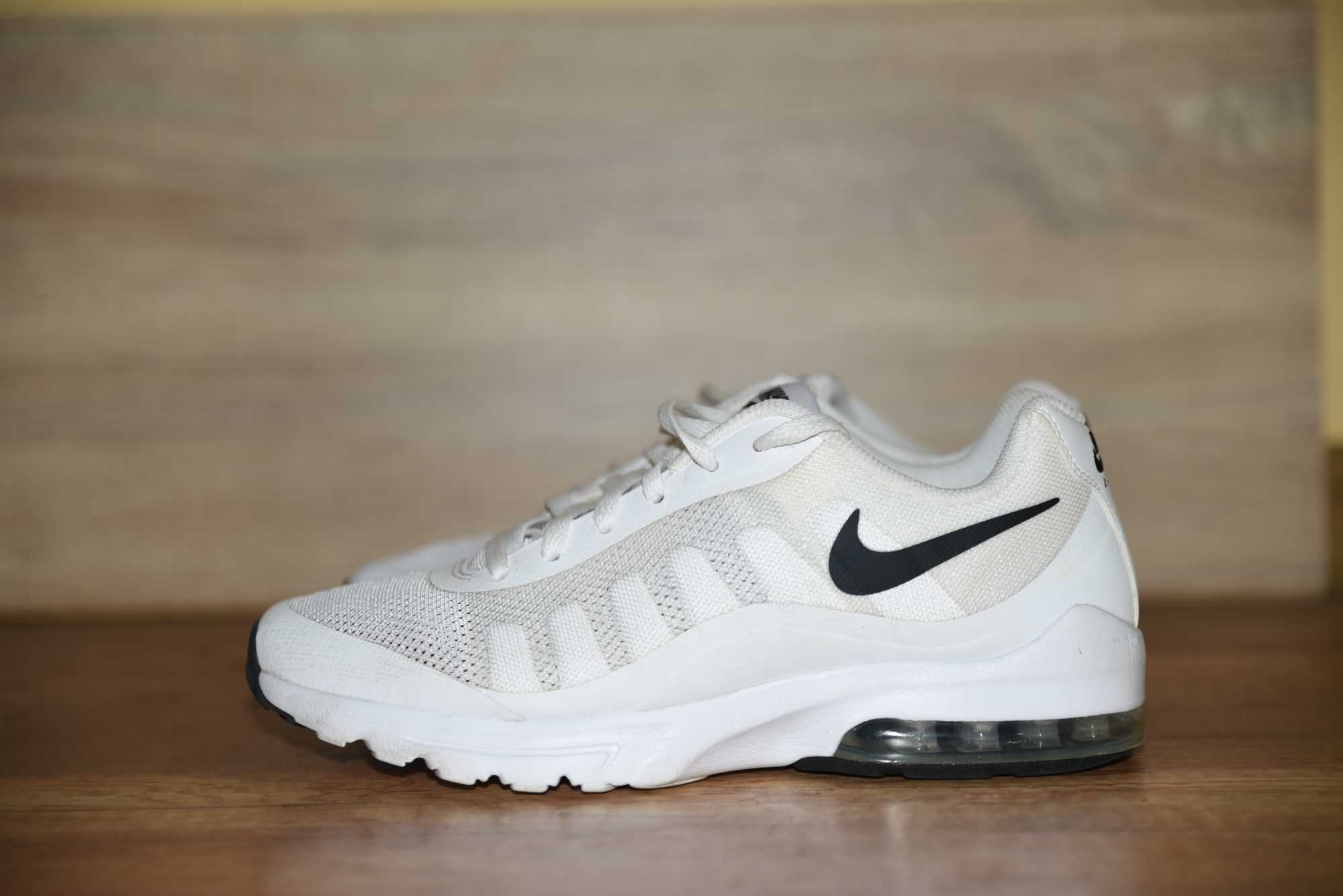 Nike AIR MAX оригинални маратонки 41 номер