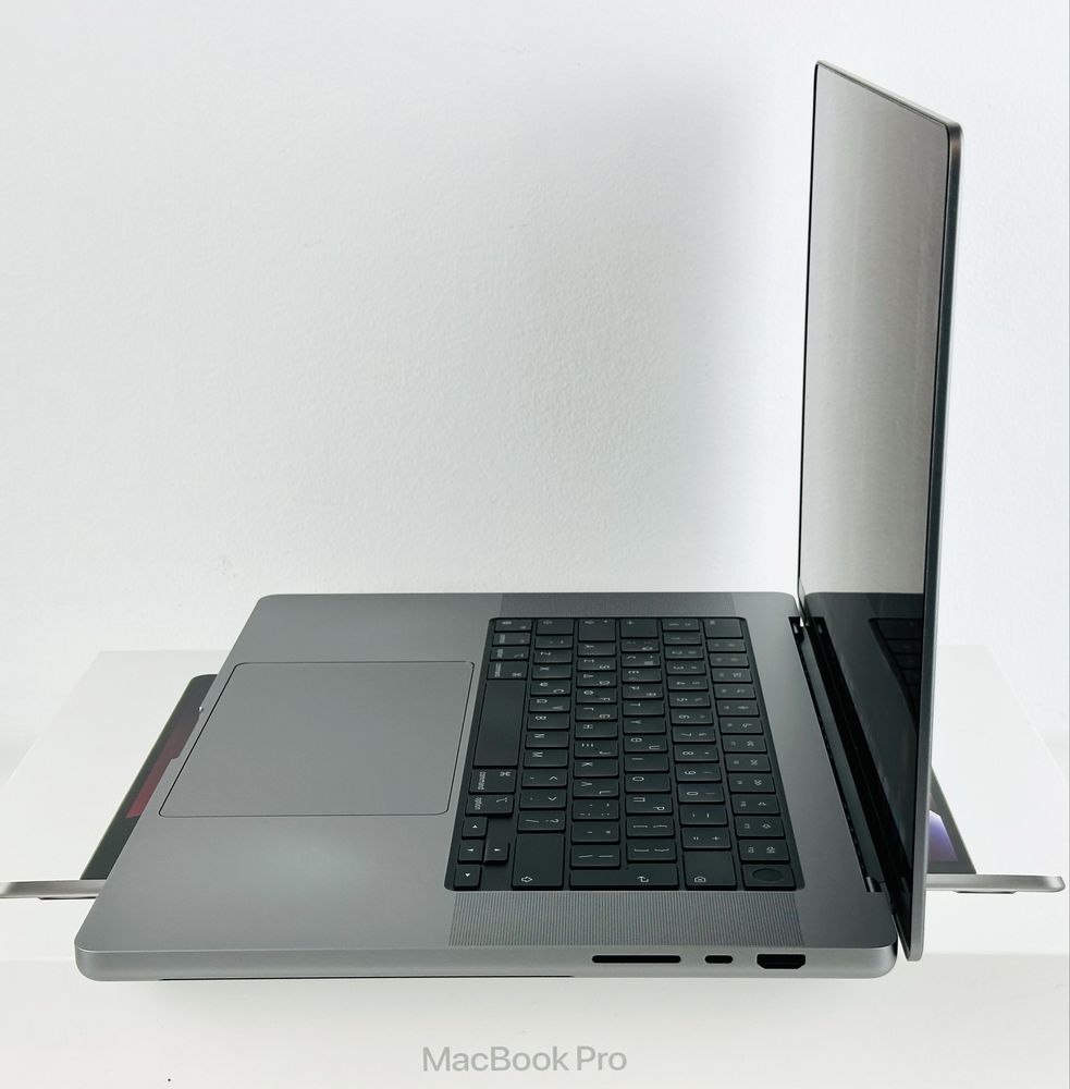 Apple MacBook Pro 16'' M2 PRO 16RAM 512GB SSD Перфектен! Гаранция!