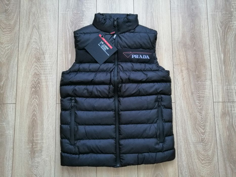 Prada мъжки елек в черен и матов цвят S M L XL