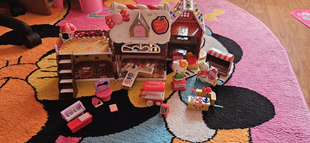 Jucării fetițe...casa hello kitty