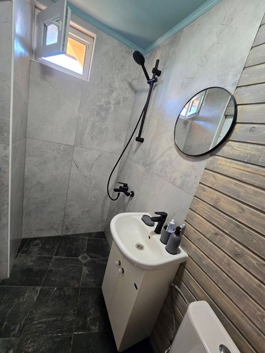 Дава се под наем Къща в с. Равадиново, Област Бургас - 56 кв.м за 81.6 € - Снимка #1