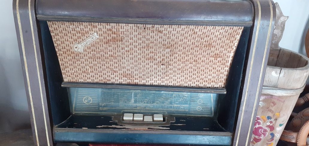 Aparat vechi radio Opereta 230 euro