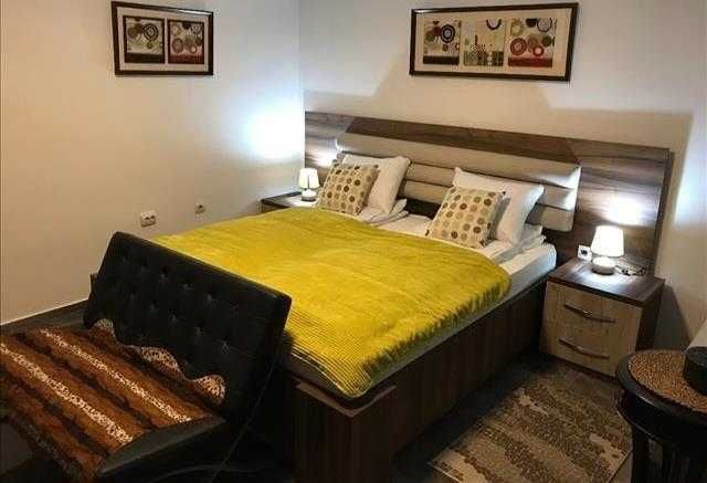 Дава се под наем Двустаен апартамент в Бургас, Център - 58 кв.м за 153 € - Снимка #3