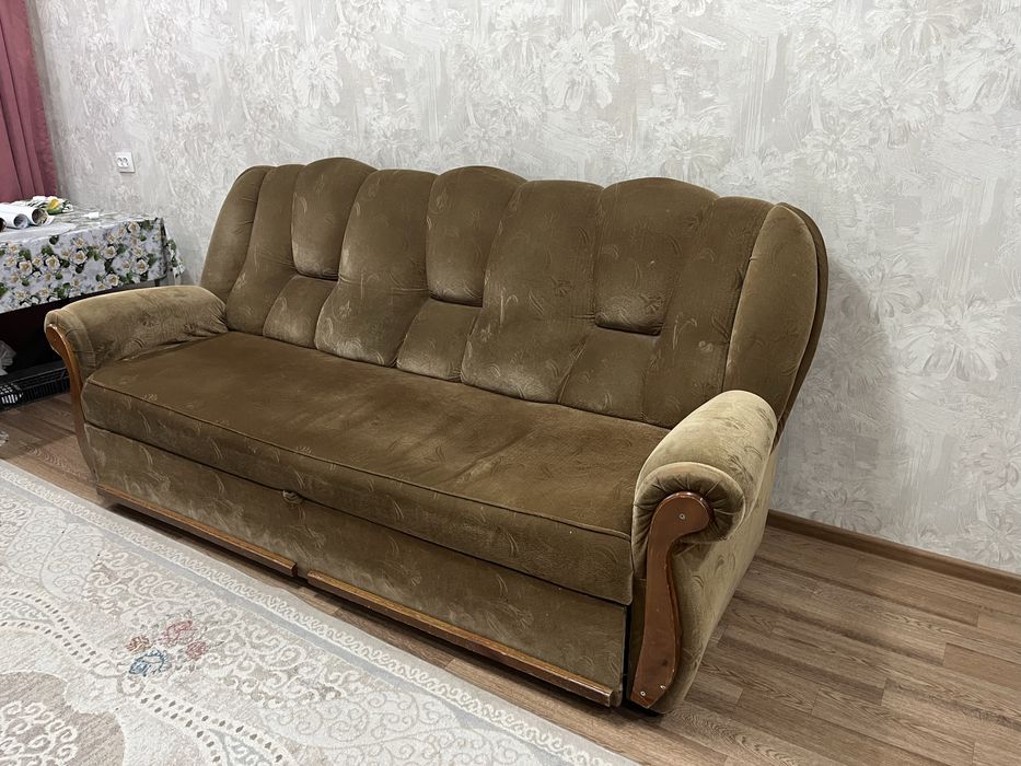 Диван и два кресла