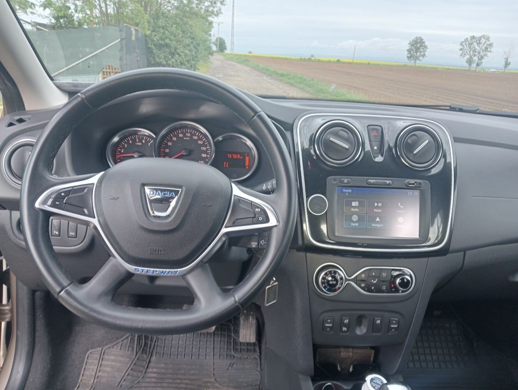 Sandero Stepway 2 din 2018,76000km