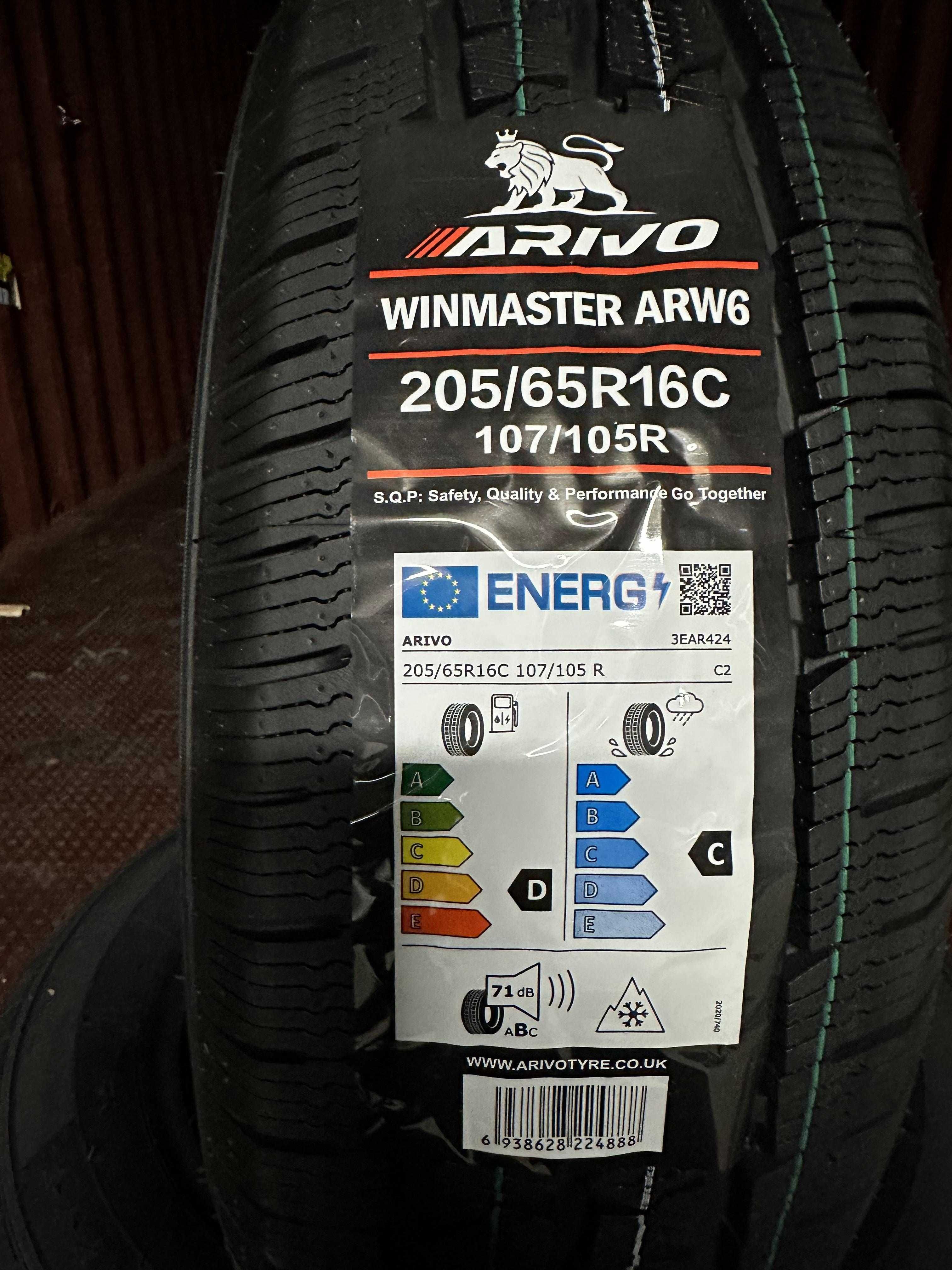 Нови зимни бусови гуми ARIVO Winmaster 205/65R16C 107/105R НОВ DOT