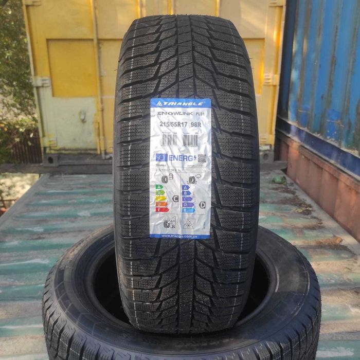 Шины зимние 215/55/17 Triangle PL01
