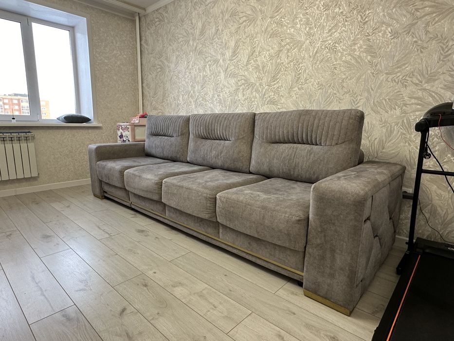 Срочно продам диван