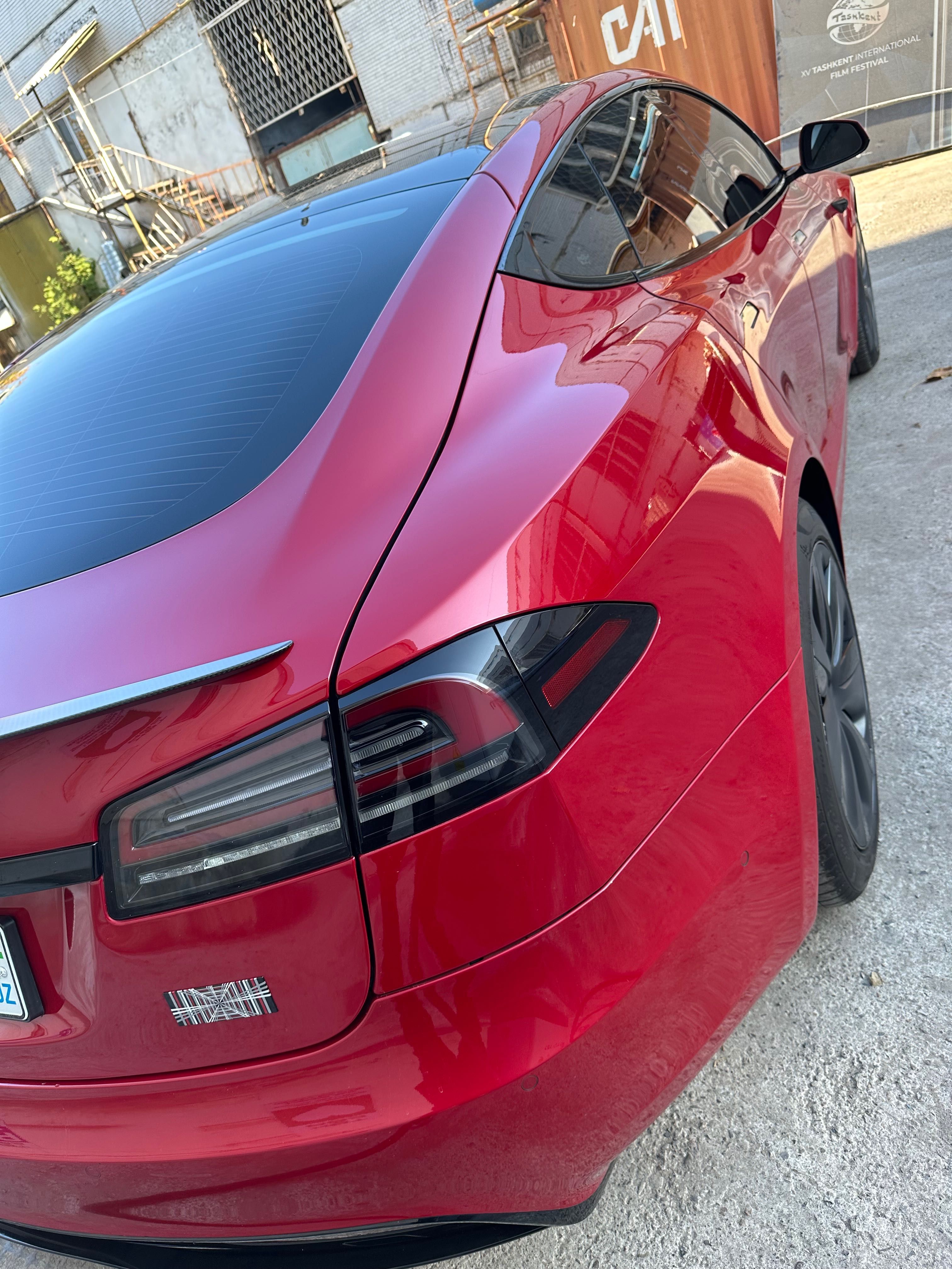 Tesla Model S Plaid