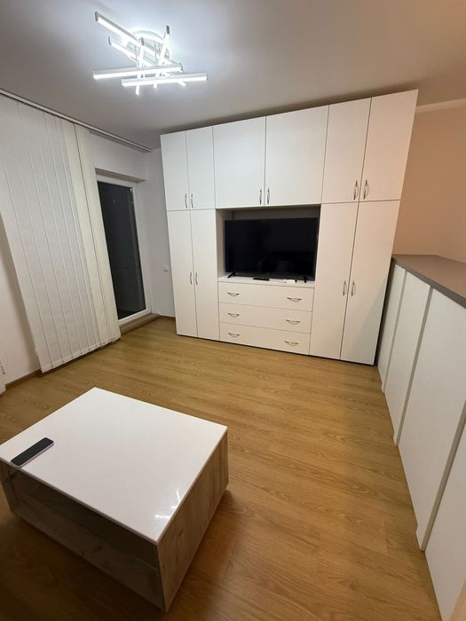 Inchiriez apartament adora forest timisoara