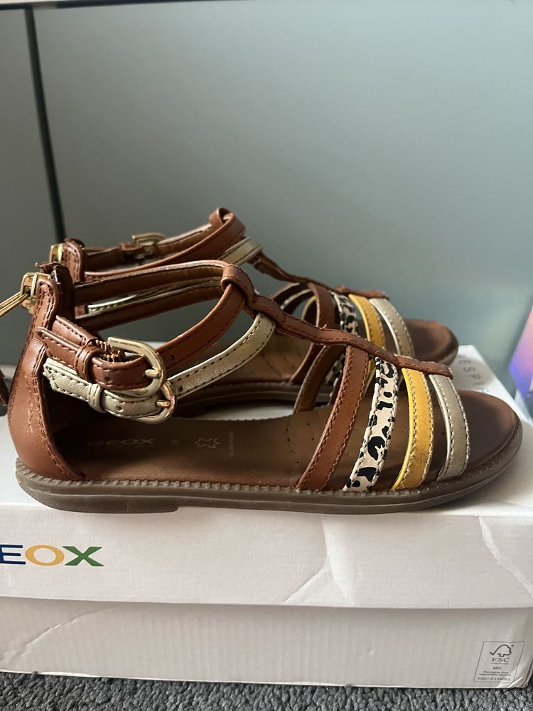 Детски сандали Geox