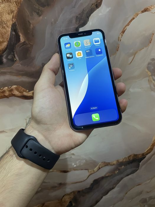 Продам телефон  Айфон 11