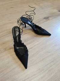 Pantofi negri decupați, toc kitten, piele, 38, Bruno Magli