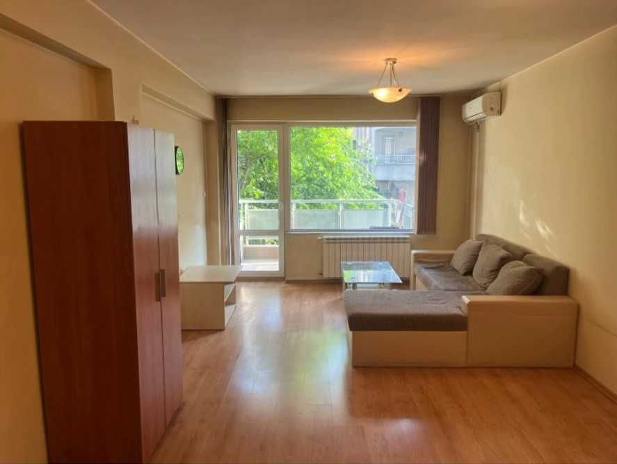 Дава се под наем Двустаен апартамент в София, Редута - 75 кв.м за 382.5 € - Снимка #1