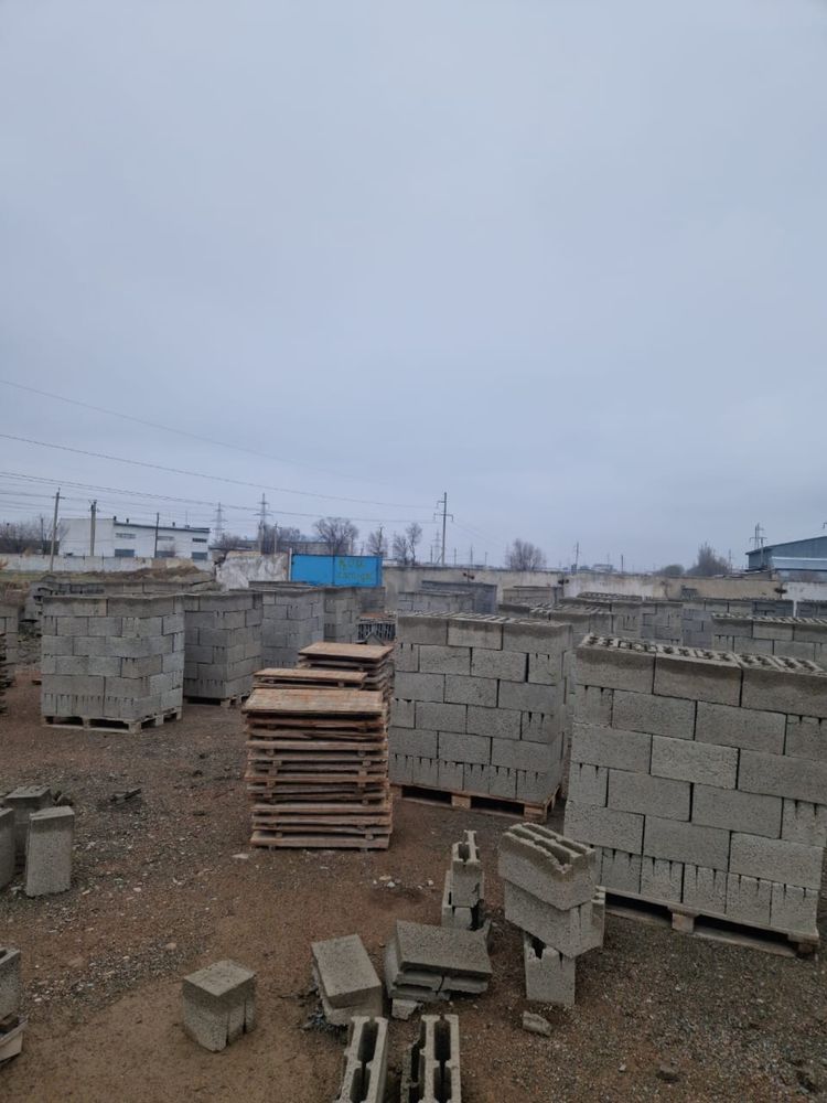 Качественный пескоблок уневерсал стеновой