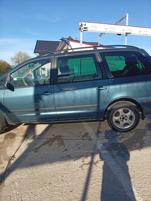 Vând sharan bussines