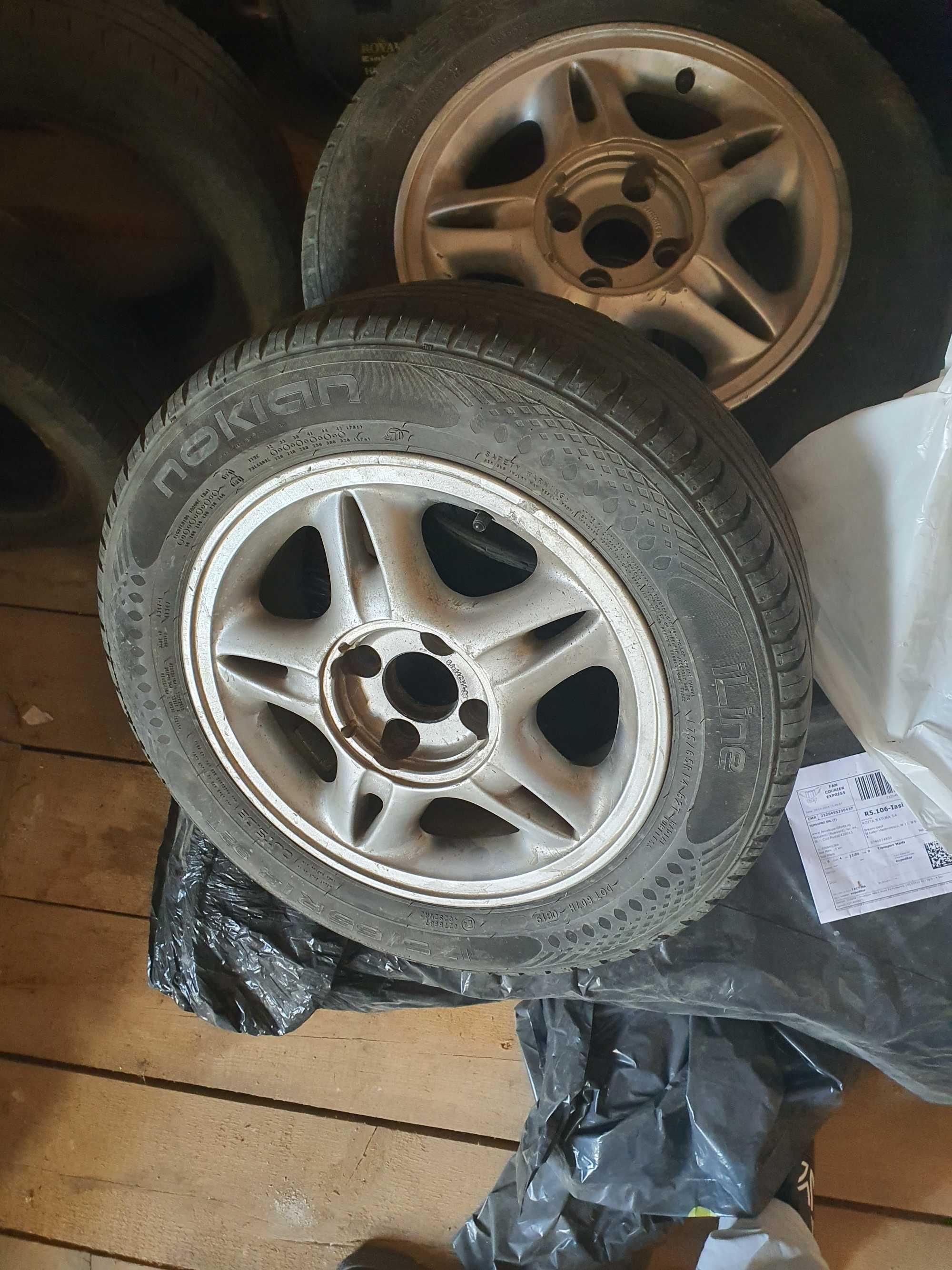 Jante aliaj + cauciucuri de vara Nokian 175/65/r14