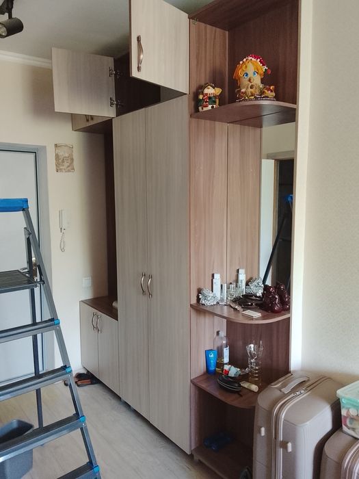 Продам шкаф прихожая