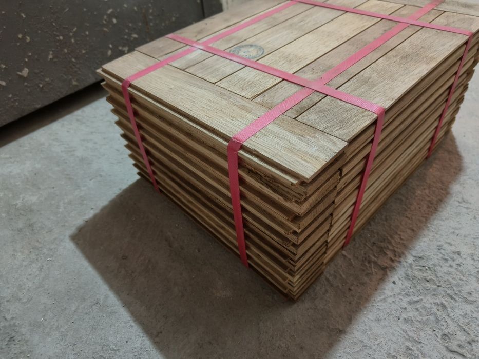 Дъбов паркет ,чисто нов