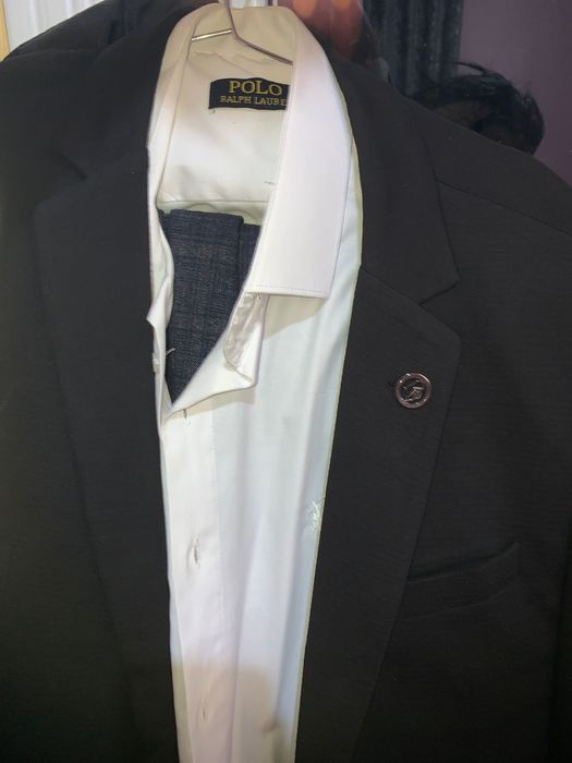 Костюм мужской покупали за дорого в России