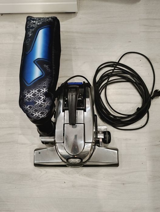 Aspirator Kirbi + accesorii Avalir2
