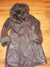 Дамско палто от естествена кожа и естествен косъм