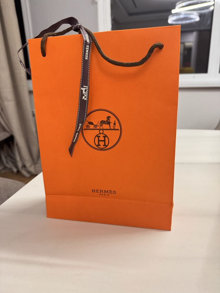 Пакет Hermes с лентой