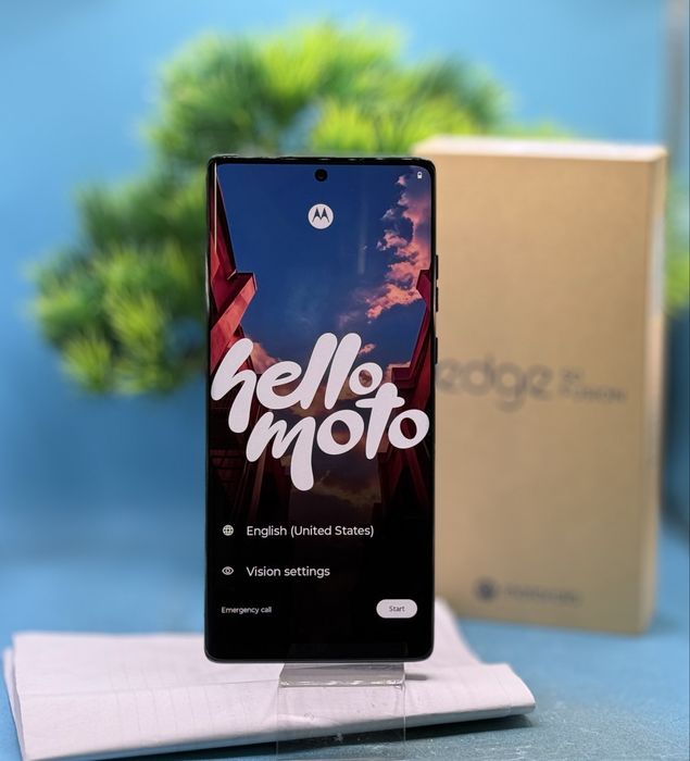 НОВ!!! Motorola Edge 50 Fusion, 8GB RAM, 256GB, 5G, Forest Blue