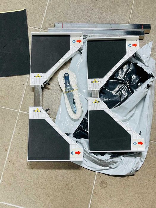 Suport de conectare pentru mașină de spălat și uscător NIUXX (46-66cm)