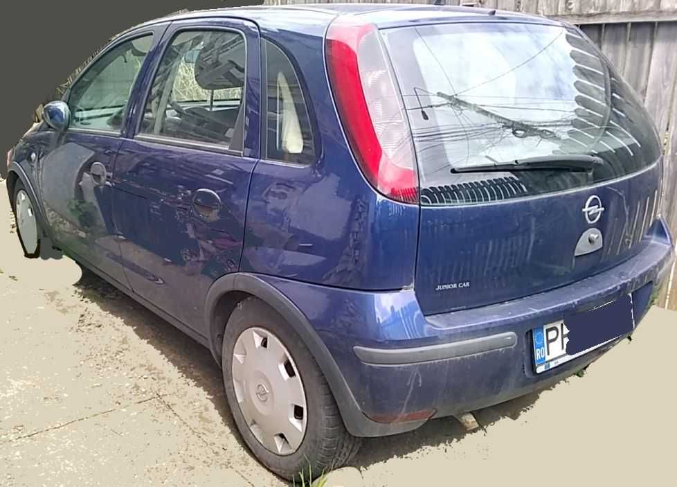 Opel Corsa C 1.0, Euro 4, 2005, 4 usi, AC, fara rugina functional benz