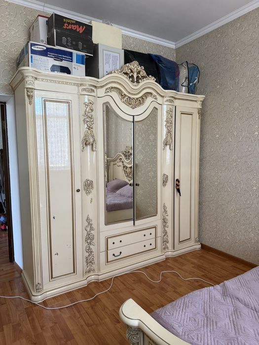 Продам Спальный гарнитур