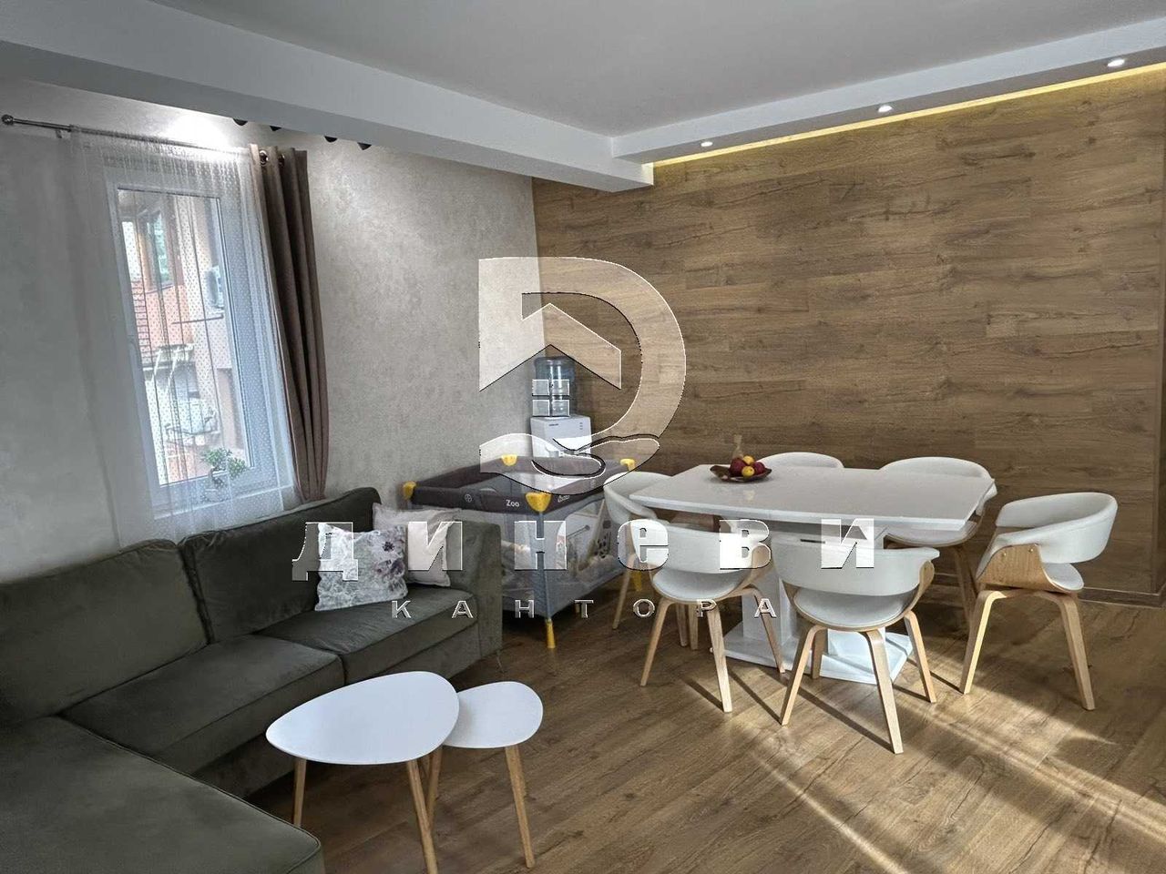 Продава се Тристаен апартамент в Стара Загора, Център - 115 кв.м за 1694 €/кв.м - Снимка #1