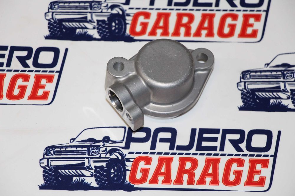 Новая заглушка распредвала левой головки на Pajero 4 Паджеро