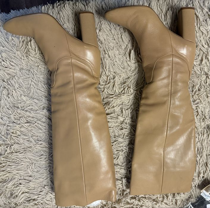 Кожени ботуши Зара