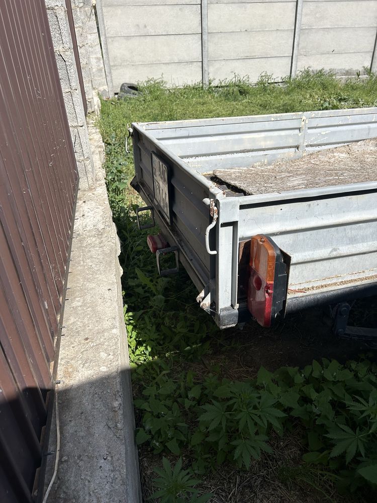 Авто прицеп лековой