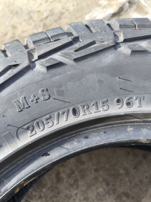 Продавам гуми 205/70/15