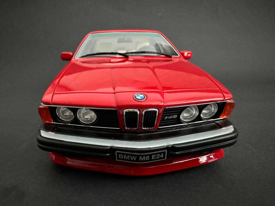 Macheta BMW M6 1/18 OTTO