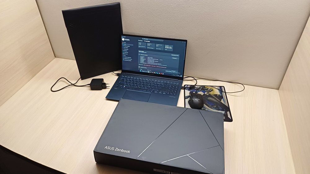 Asus Zenbook 15 (модель UM3504DA) с процессором AMD Ryzen 7 7735U.
