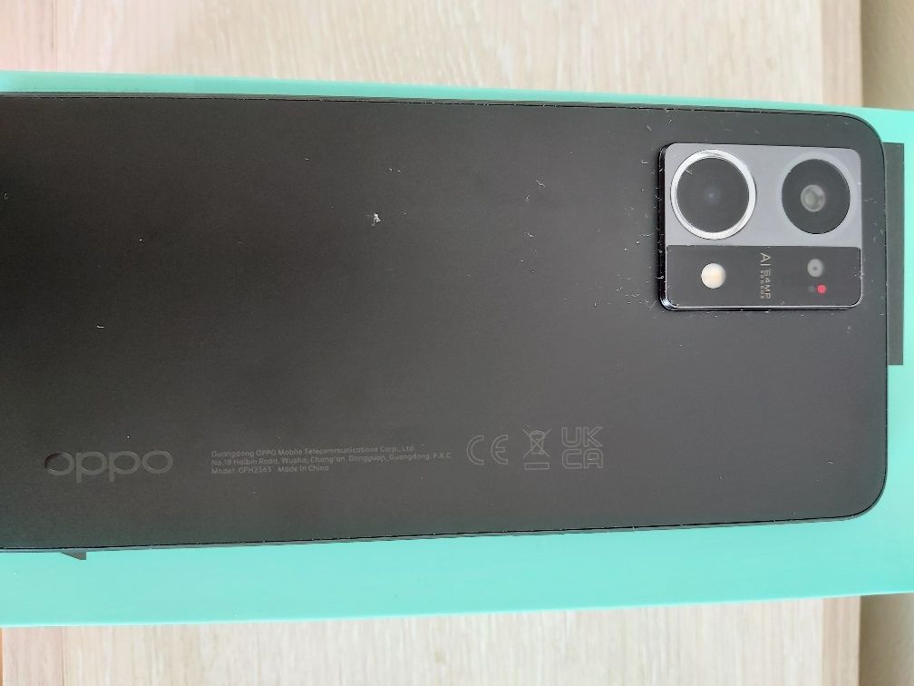 Продам новый телефон марки Oppo Reno 7