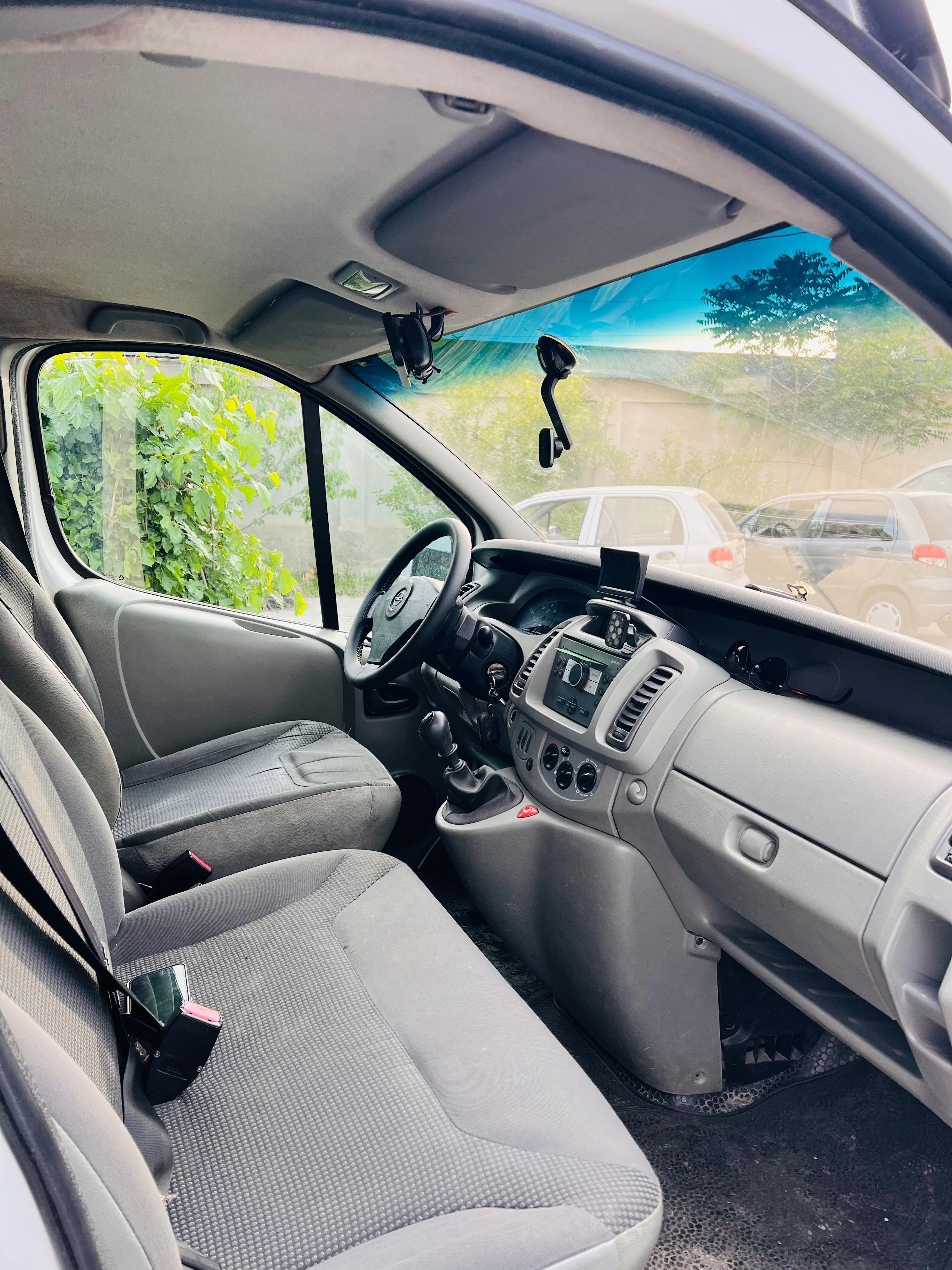 Коневоз Opel Vivaro отличном состоянии!!!