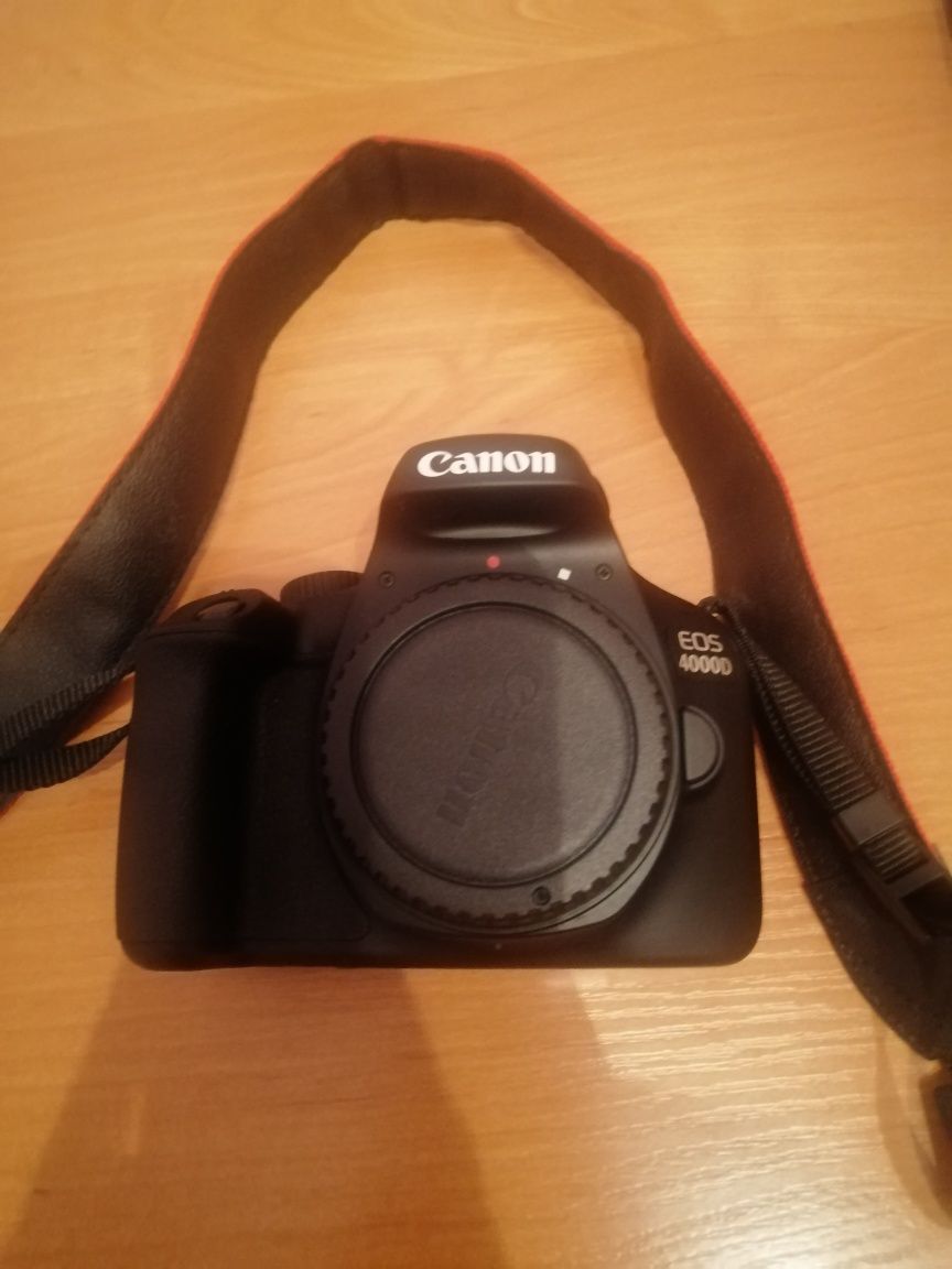 Фотоаппарат Canon eos 4000d