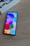 Продавам телефон на 41 Samsung