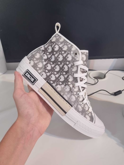 Dior b22 black and white