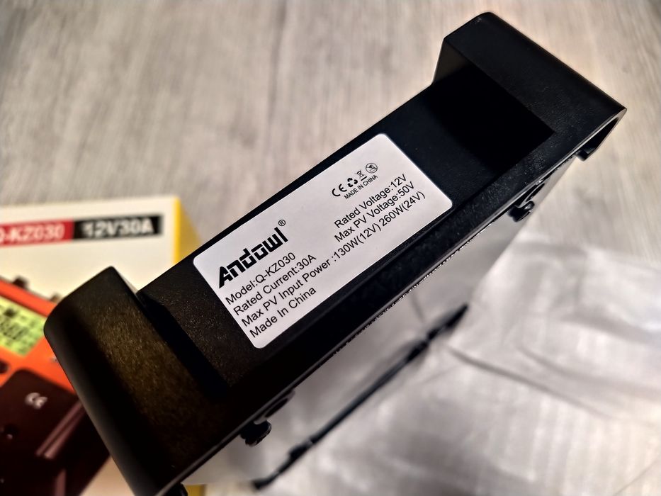 Regulator de încărcare solară Pwm 12v/24 Descărcare 30A,Camping