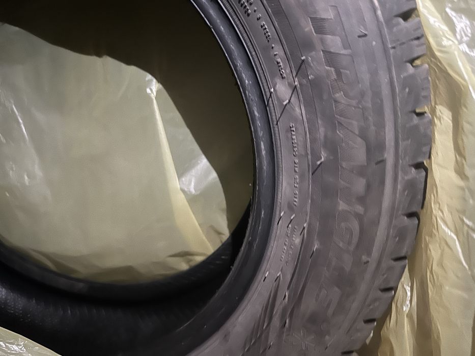 Продам зимние шины липучку трианджела