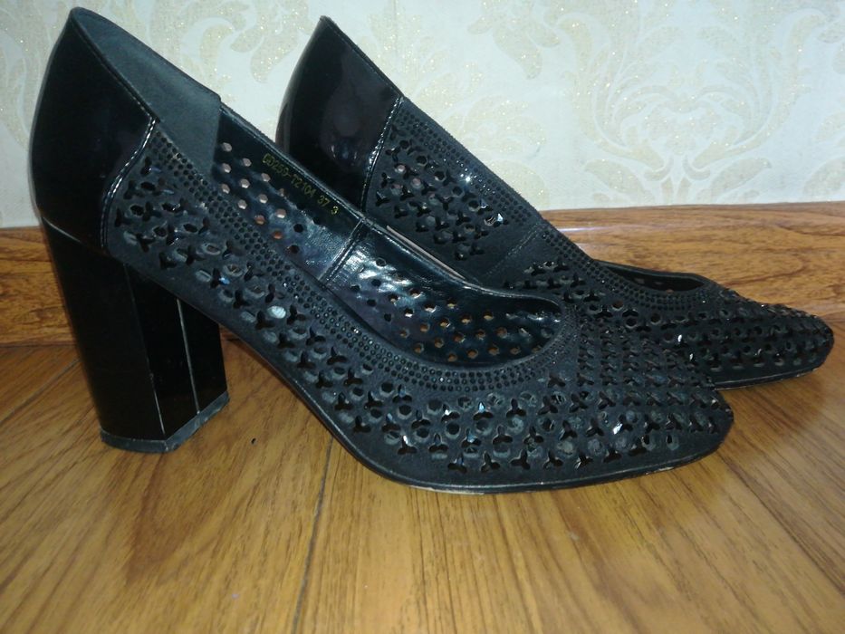 Poshnali tufli vecherniy